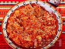 Рецепта Миш маш с телешка и свинска кайма, червени чушки, яйца и домати